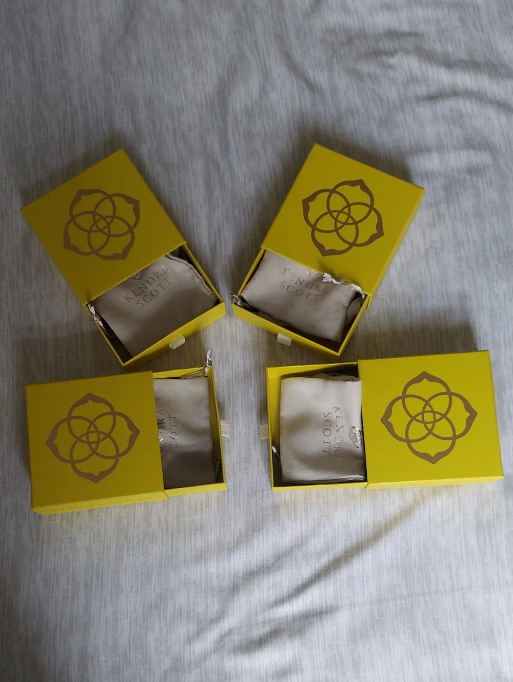 Kendra Scott Empty Jewelry Boxes (4) and Pouches (4) Magnetic Closure